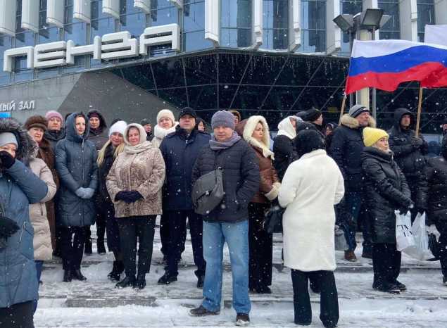 Сотрудники «Пензаконцерта» приняли участие в митинг-концерт «Слава защитникам Отечества!»
